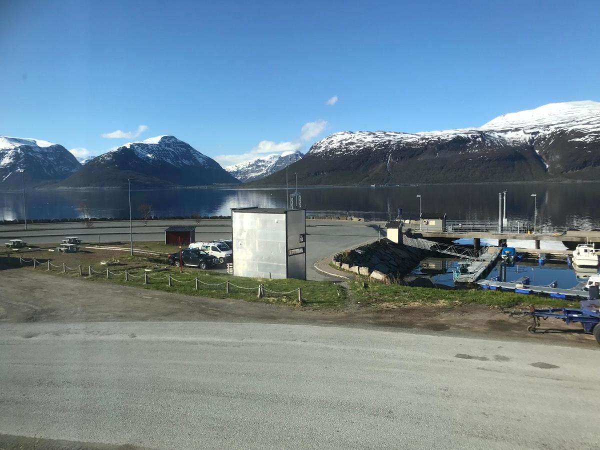 Lyngenfjord Gammelhotell Olderdalen 外观 照片
